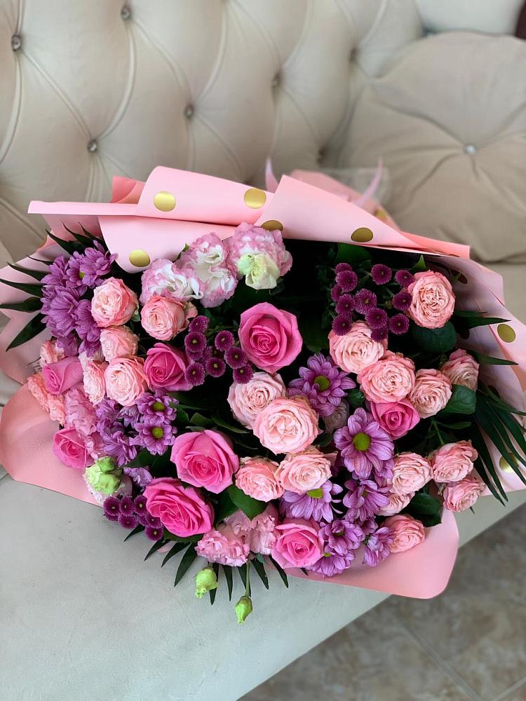 Букет цветов из: Хризантемы, Розы и Лизиантусы в Ирклиевская