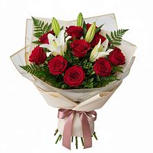 Букет цветов из:  Лилии и Розы в Ирклиевская
