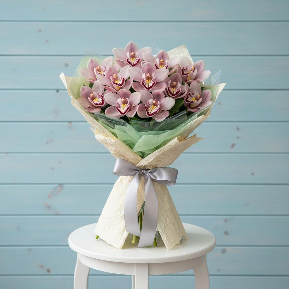 Букет цветов из: Орхидеи и Розы в Ирклиевская