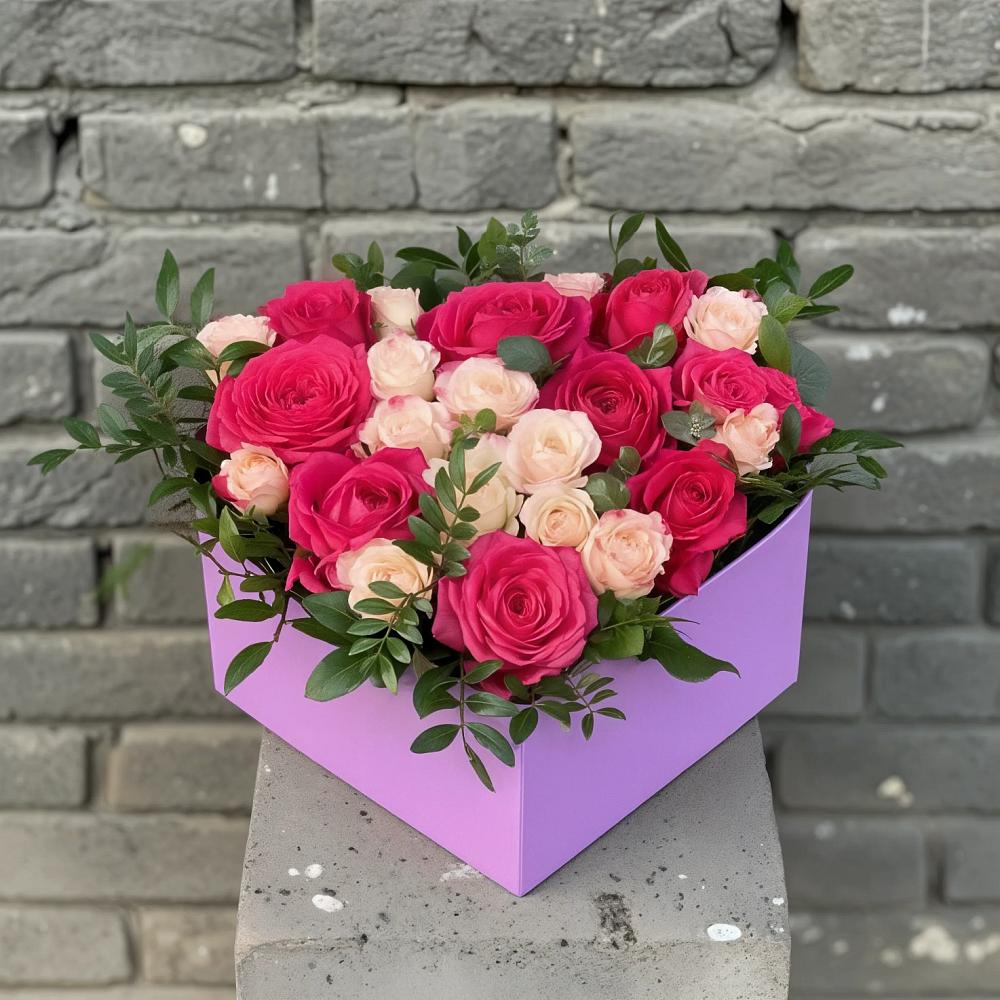 Цветочная композиция из Розы в коробке в Ирклиевская