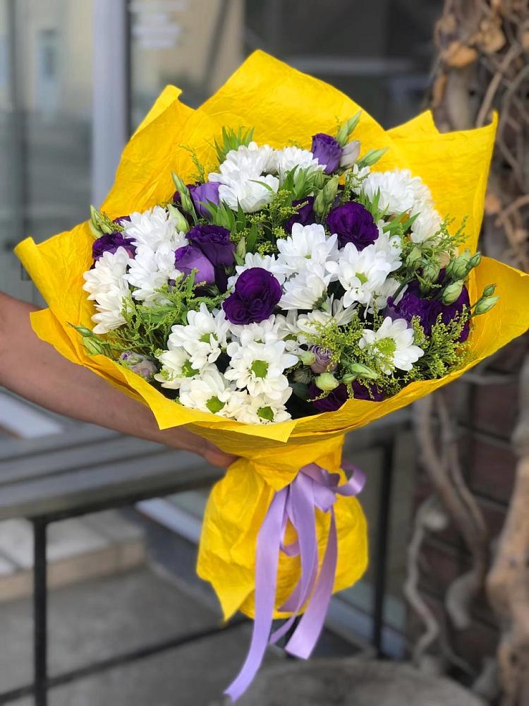Букет цветов из: Ирисы, Хризантемы и Ромашки в Ирклиевская