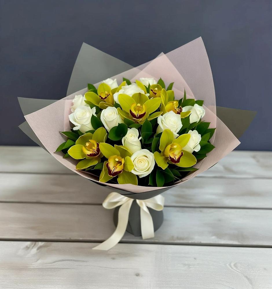 Букет цветов из: Орхидеи и Розы в Ирклиевская