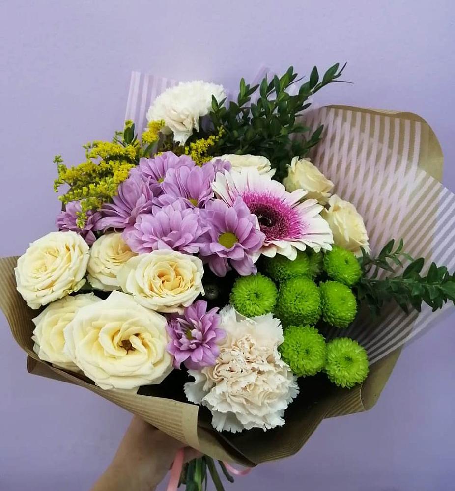 Букет цветов из: Хризантемы, Розы, Гвоздики и Герберы в Ирклиевская