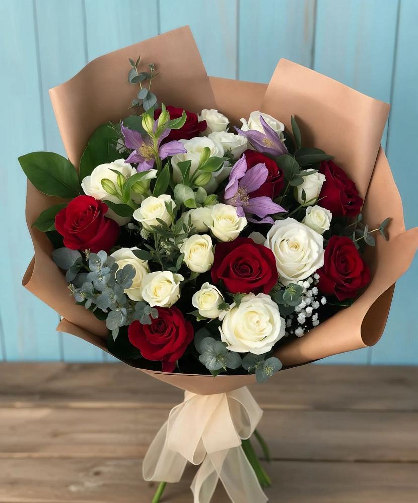 Букет цветов из: Розы и Альстромерии в Ирклиевская