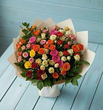 Букет Микс из разноцветных кустовых роз в Ирклиевская
