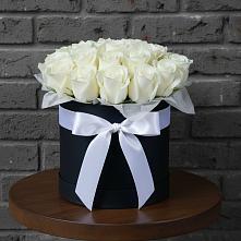 Цветочная композиция из Розы в шляпной коробке в Ирклиевская