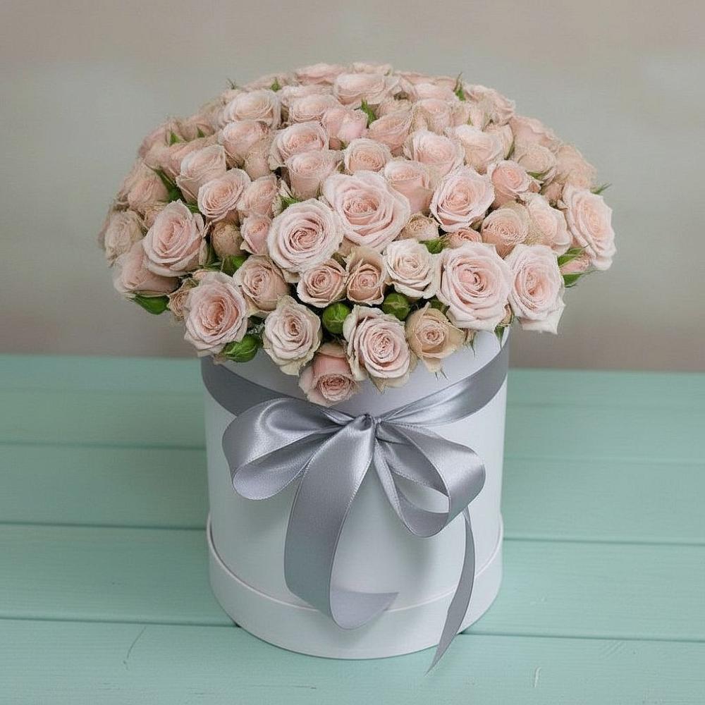 Цветочная композиция из Розы в шляпной коробке в Ирклиевская